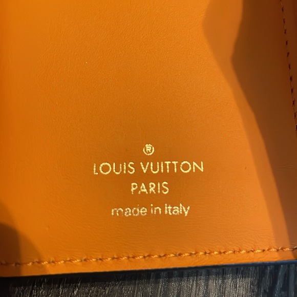 EUC Louis Vuitton Grained calfskin Pont Neuf Trifold Compact wallet Gris - Picture 5 of 17